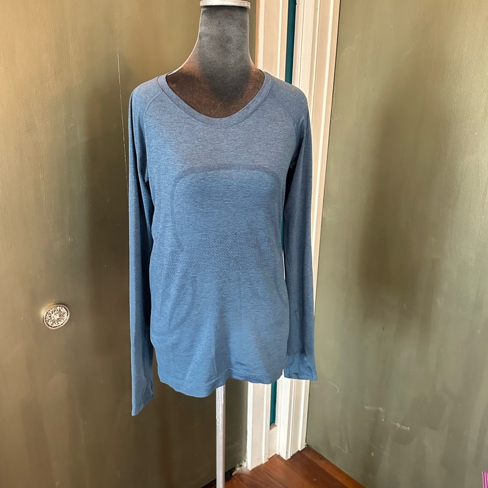 lululemon athletica Swiftly Tech size 8